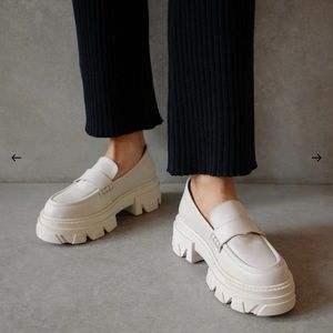 Alohas Trailblazer Ivory 38